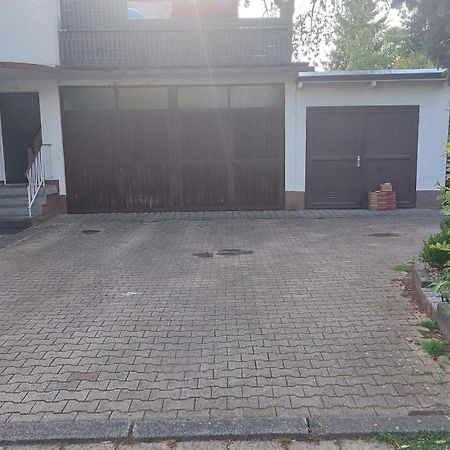 Pension Ringo, Airport Pit Stop, Bahnhof Und Flughafen In Der Naehe Баден-Баден Екстериор снимка